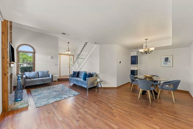 15520 Westminster Drive 15520, Orland Park, IL 60462