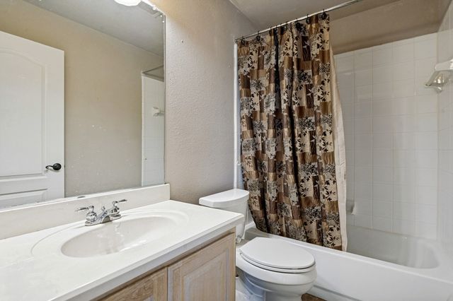 5904 Stewart Circle, The Colony, TX 75056