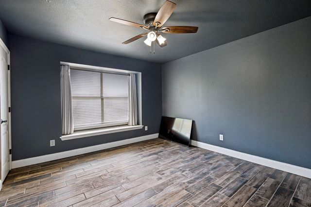 5904 Stewart Circle, The Colony, TX 75056