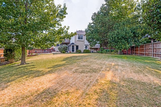 5904 Stewart Circle, The Colony, TX 75056