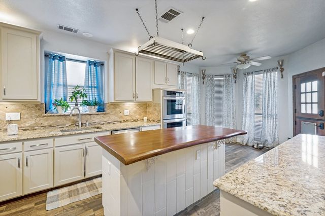 5904 Stewart Circle, The Colony, TX 75056