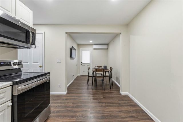 2275 Rolling Trail, Lithonia, GA 30058