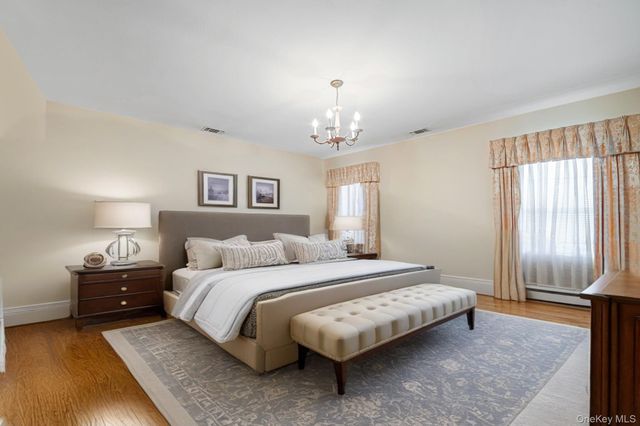 48 Kate Circle, Middle Island, NY 11953