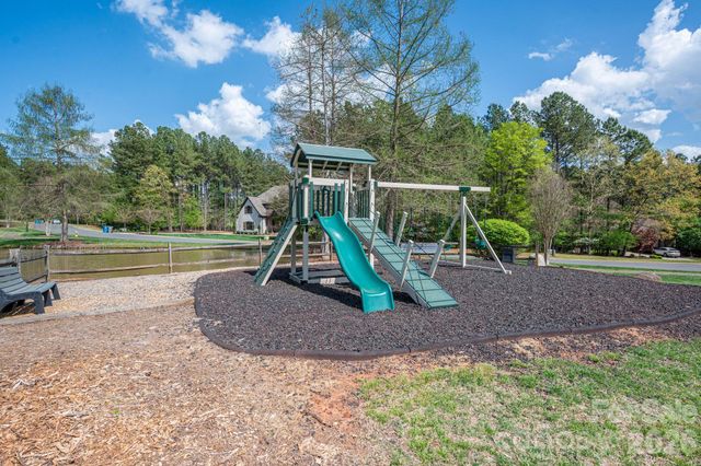 1116 Verdant Ridge Circle, Belmont, NC 28012