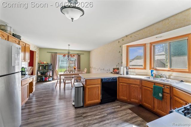 50108 Buccaneer Drive, Macomb, MI 48044