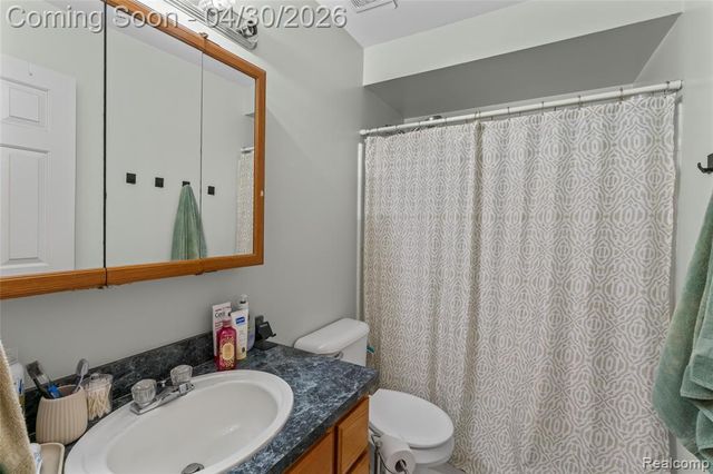 50108 Buccaneer Drive, Macomb, MI 48044