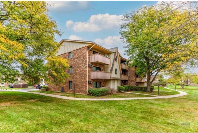 15 Echo Court 8, Vernon Hills, IL 60061