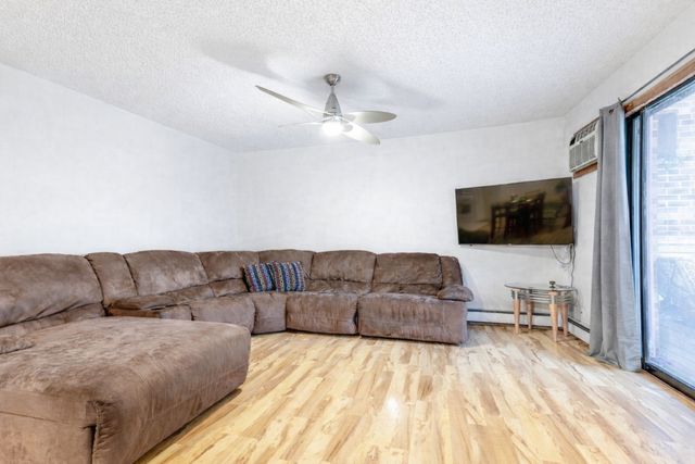 15 Echo Court 8, Vernon Hills, IL 60061