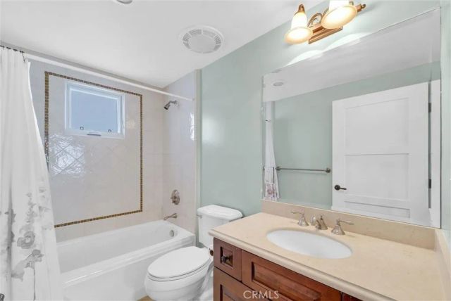 975 Silver Spur Road, Rolling Hills Estates, CA 90274