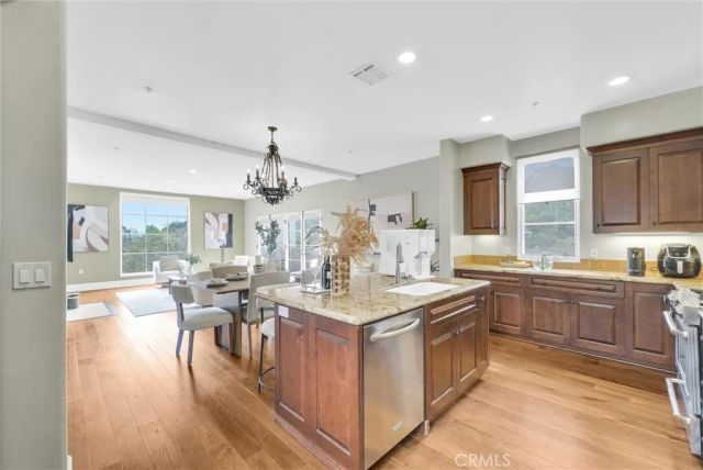 975 Silver Spur Road, Rolling Hills Estates, CA 90274