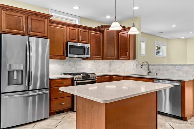 3701 Kinsale Lane SE, Olympia, WA 98501