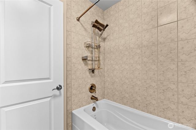 3701 Kinsale Lane SE, Olympia, WA 98501