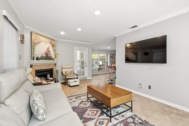 1913 Maplewood Trail, Colleyville, TX 76034