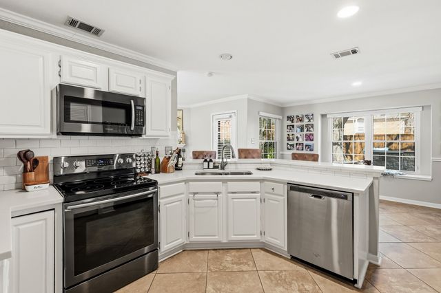 1913 Maplewood Trail, Colleyville, TX 76034