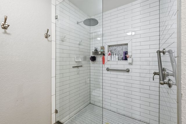 1913 Maplewood Trail, Colleyville, TX 76034