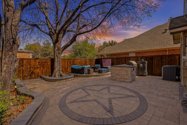 1913 Maplewood Trail, Colleyville, TX 76034