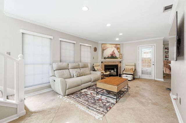 1913 Maplewood Trail, Colleyville, TX 76034