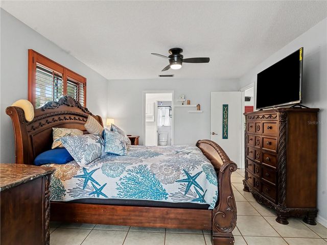 2320 LAKE SHORE DRIVE, Nokomis, FL 34275