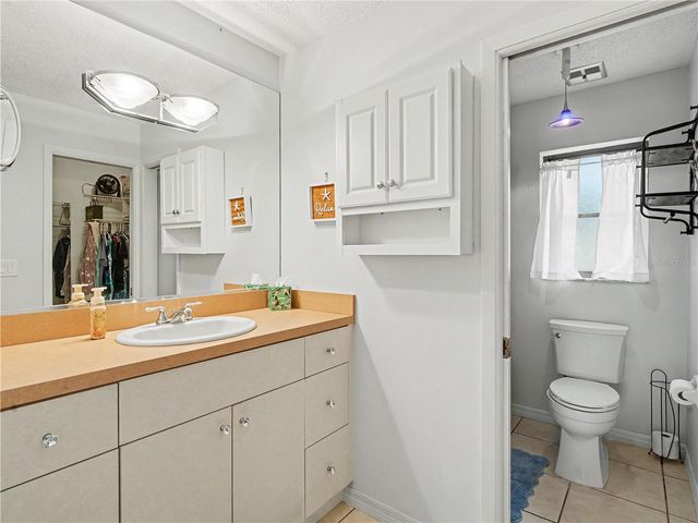 2320 LAKE SHORE DRIVE, Nokomis, FL 34275
