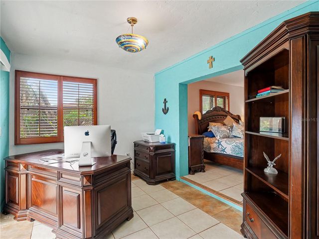 2320 LAKE SHORE DRIVE, Nokomis, FL 34275