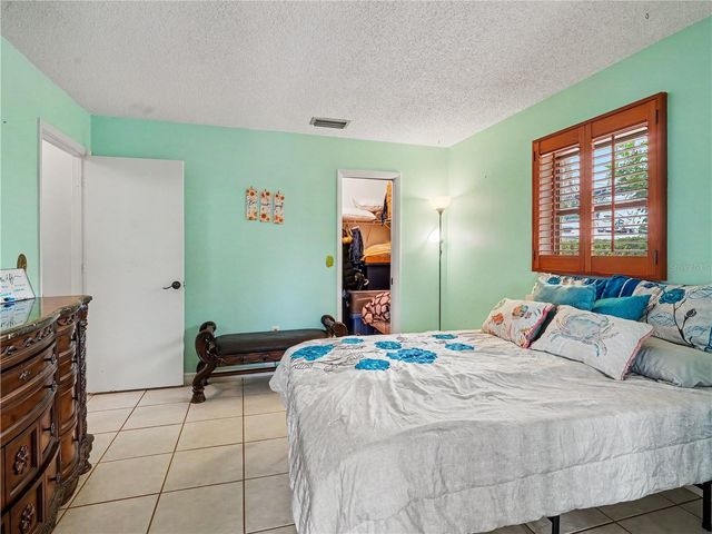2320 LAKE SHORE DRIVE, Nokomis, FL 34275
