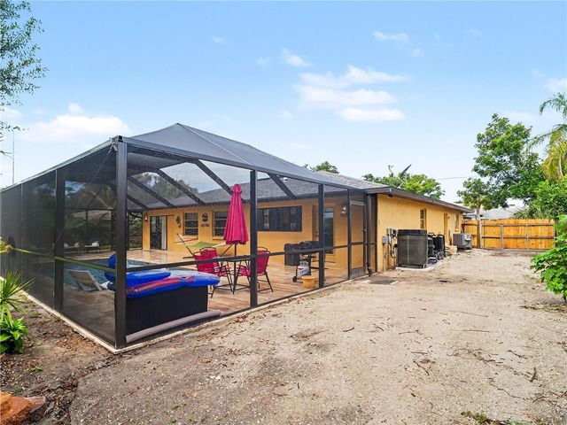 2320 LAKE SHORE DRIVE, Nokomis, FL 34275
