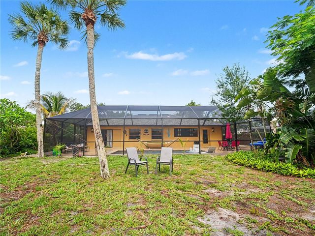 2320 LAKE SHORE DRIVE, Nokomis, FL 34275