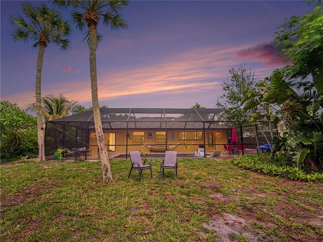 2320 LAKE SHORE DRIVE, Nokomis, FL 34275