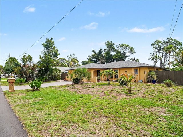 2320 LAKE SHORE DRIVE, Nokomis, FL 34275