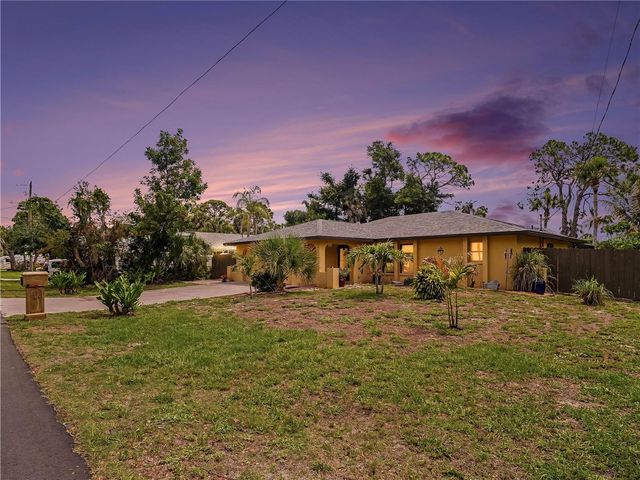 2320 LAKE SHORE DRIVE, Nokomis, FL 34275