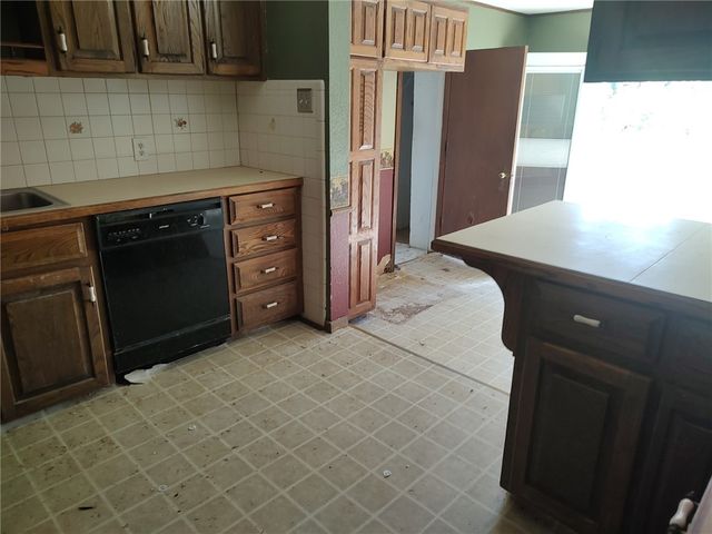 5224 Highway 295, Elkins, AR 72727