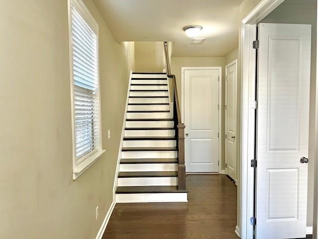 10129 Windalier Way, Roswell, GA 30076