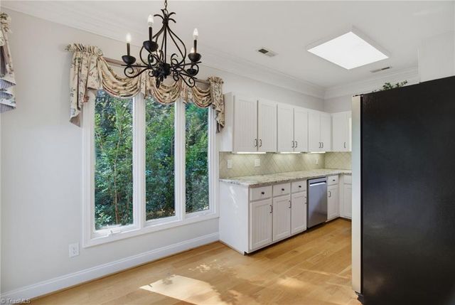 175 Sandtrap Lane, Pilot Mountain, NC 27041