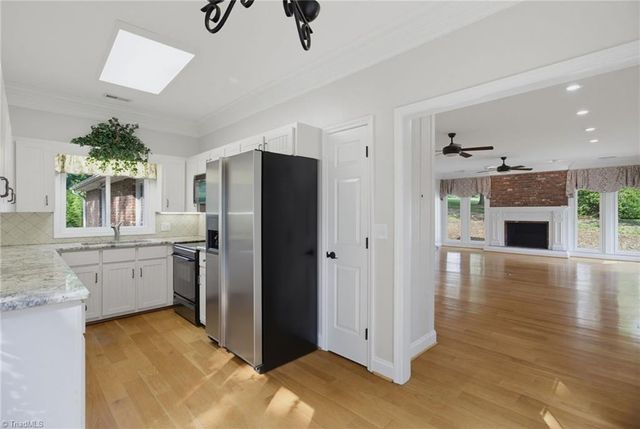 175 Sandtrap Lane, Pilot Mountain, NC 27041