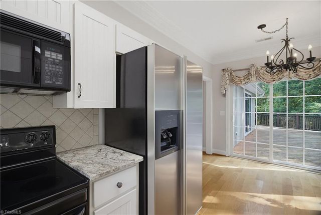 175 Sandtrap Lane, Pilot Mountain, NC 27041