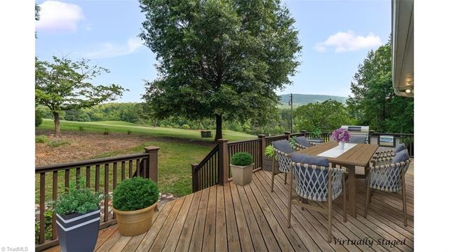 175 Sandtrap Lane, Pilot Mountain, NC 27041