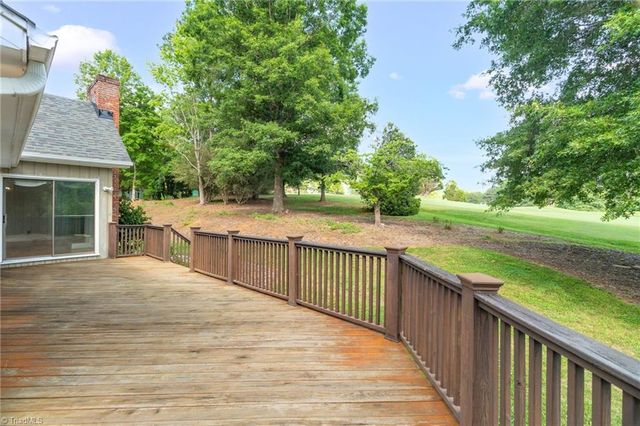 175 Sandtrap Lane, Pilot Mountain, NC 27041