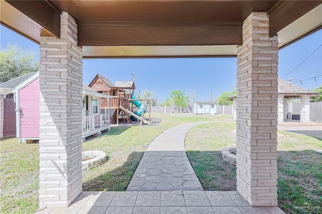 906 San Cristobal Street, San Juan, TX 78589