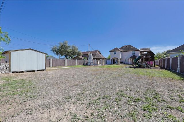 906 San Cristobal Street, San Juan, TX 78589
