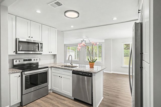 5919 Old Harding Pike, Nashville, TN 37205