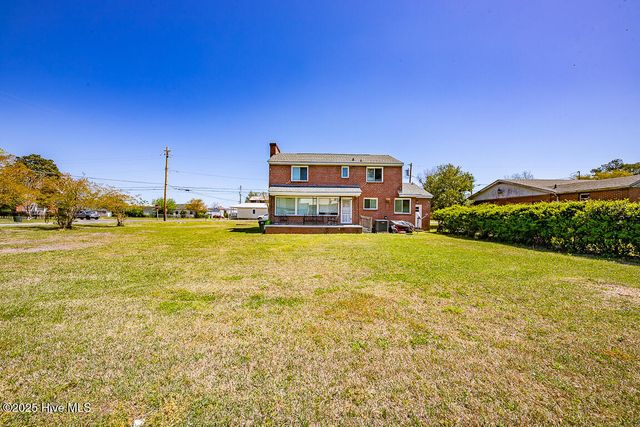 913 Bern Street, New Bern, NC 28560