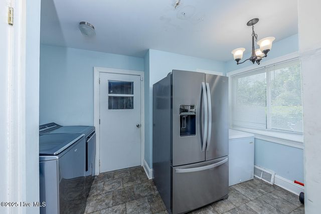 913 Bern Street, New Bern, NC 28560