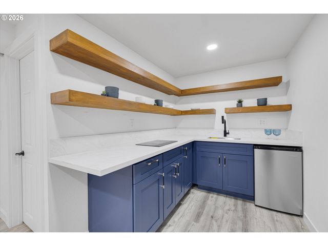 5818 Ne 35TH Pl, Portland, OR 97211