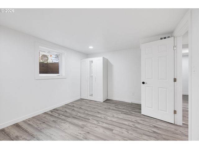 5818 Ne 35TH Pl, Portland, OR 97211