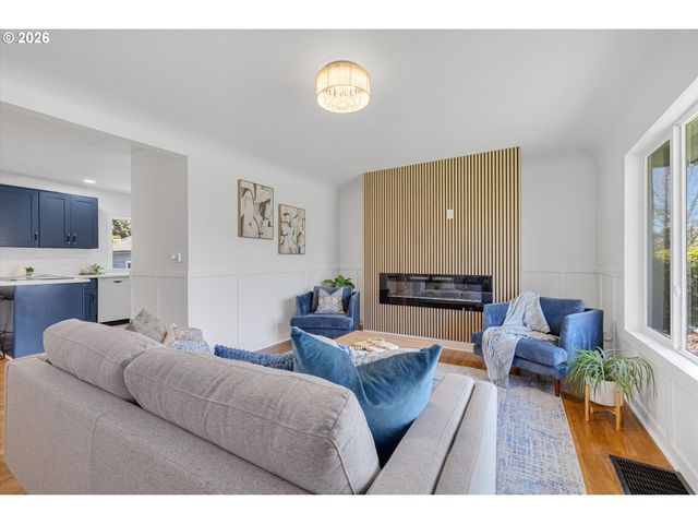 5818 Ne 35TH Pl, Portland, OR 97211