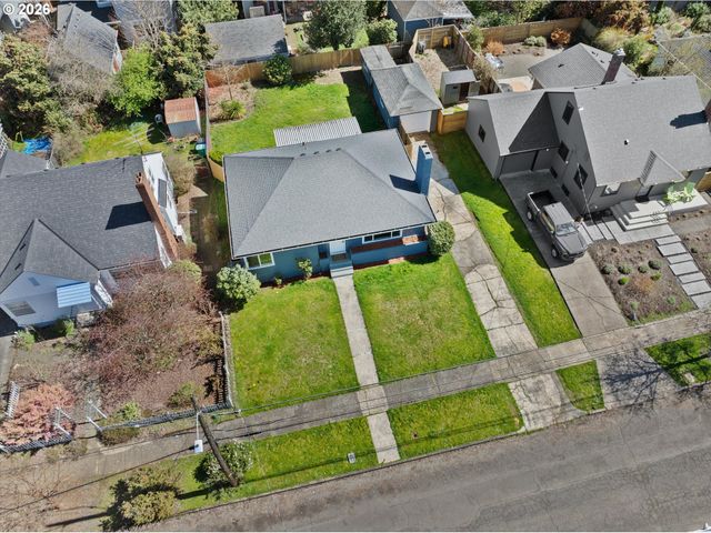 5818 Ne 35TH Pl, Portland, OR 97211