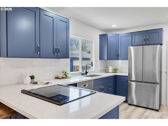 5818 Ne 35TH Pl, Portland, OR 97211