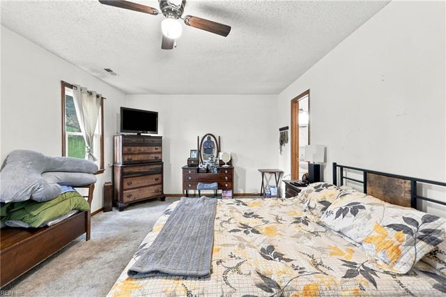 1032 Wasserman DR, Virginia Beach, VA 23454