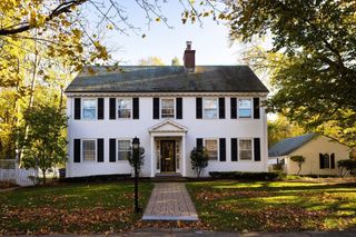 138 Waban Avenue, Newton, MA 02468