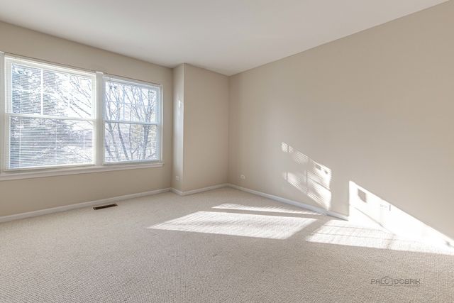 348 PINE LAKE Circle, Vernon Hills, IL 60061